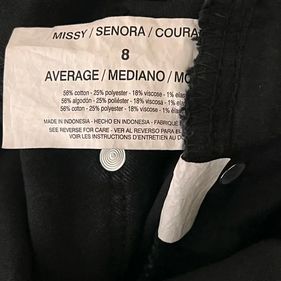 Gloria Vanderbilt | Rail straight high rise classic black jeans size 8 - Picture 12 of 13